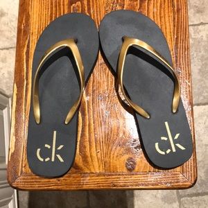 Great condition Calvin Klein flip flops
